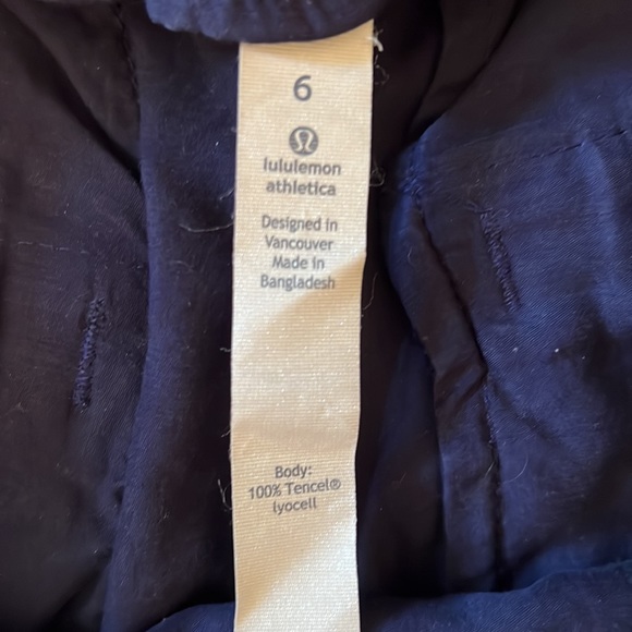 Lululemon relaxed &go keepsake short, size 6 - Picture 5 of 5